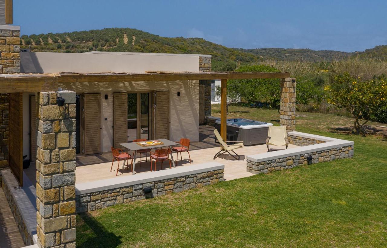 Quinta Essentia Suites Foiníki Esterno foto