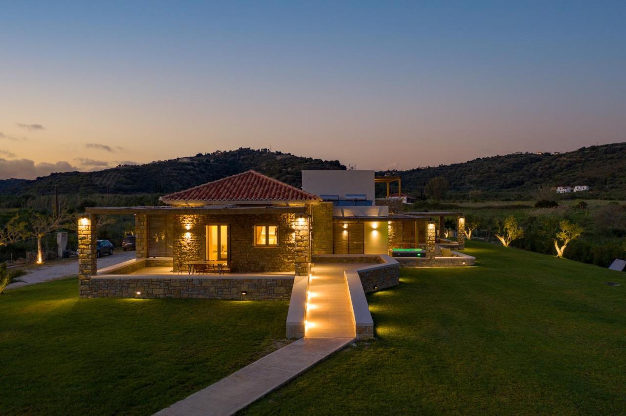 Quinta Essentia Suites Foiníki Esterno foto
