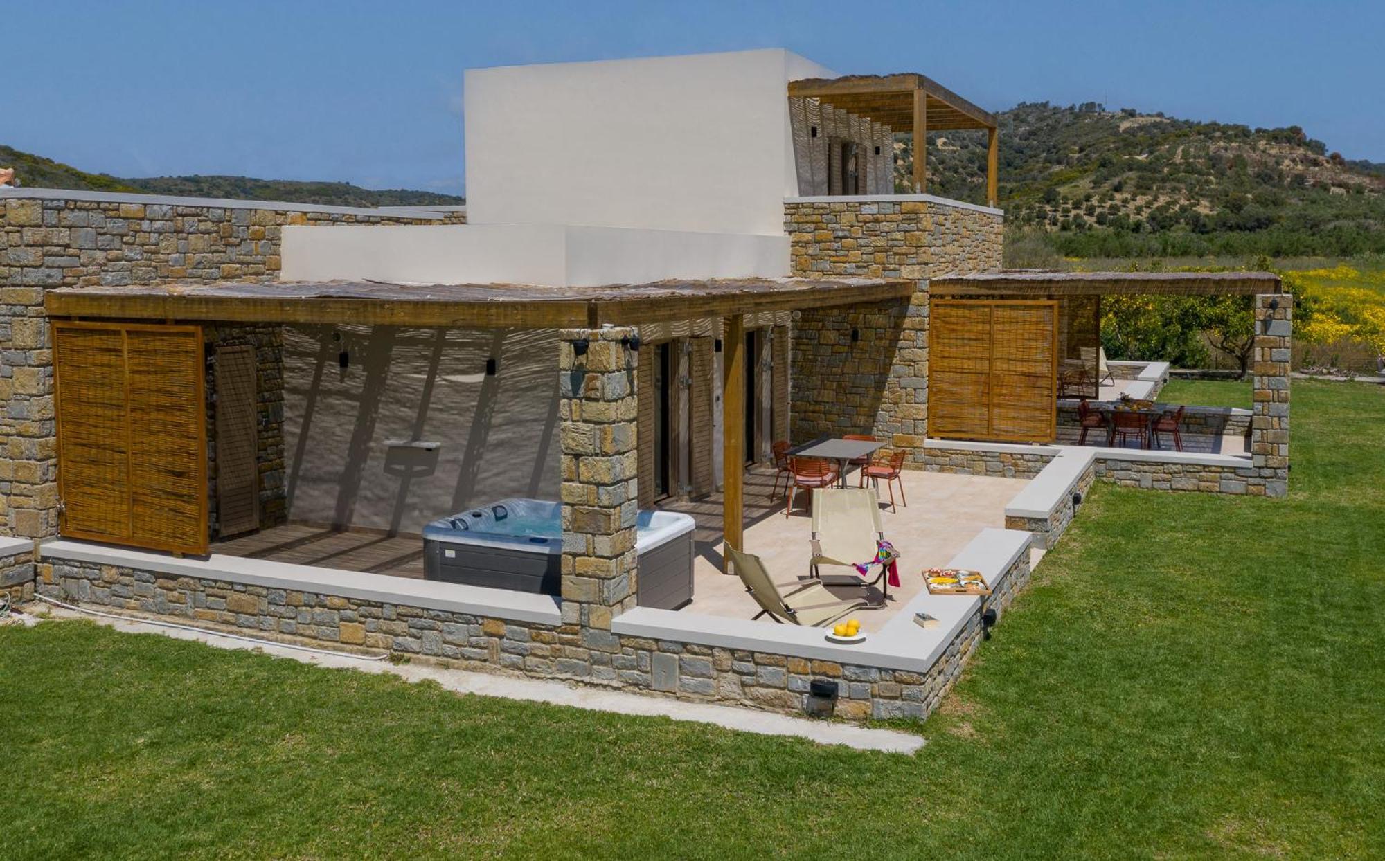 Quinta Essentia Suites Foiníki Esterno foto