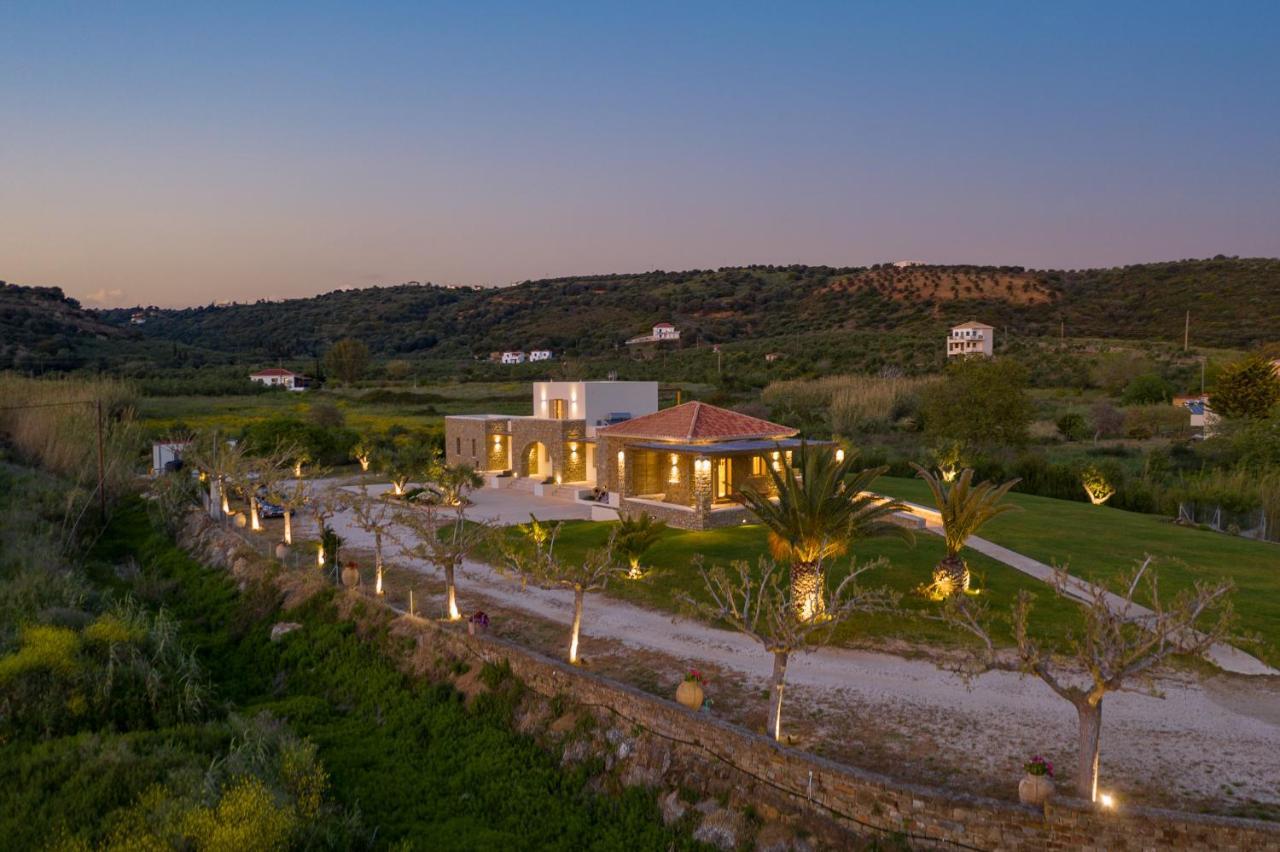 Quinta Essentia Suites Foiníki Esterno foto
