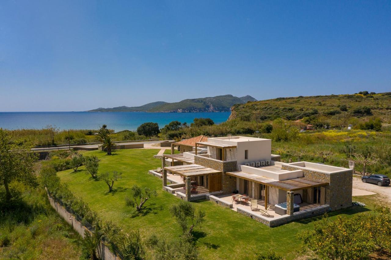 Quinta Essentia Suites Foiníki Esterno foto