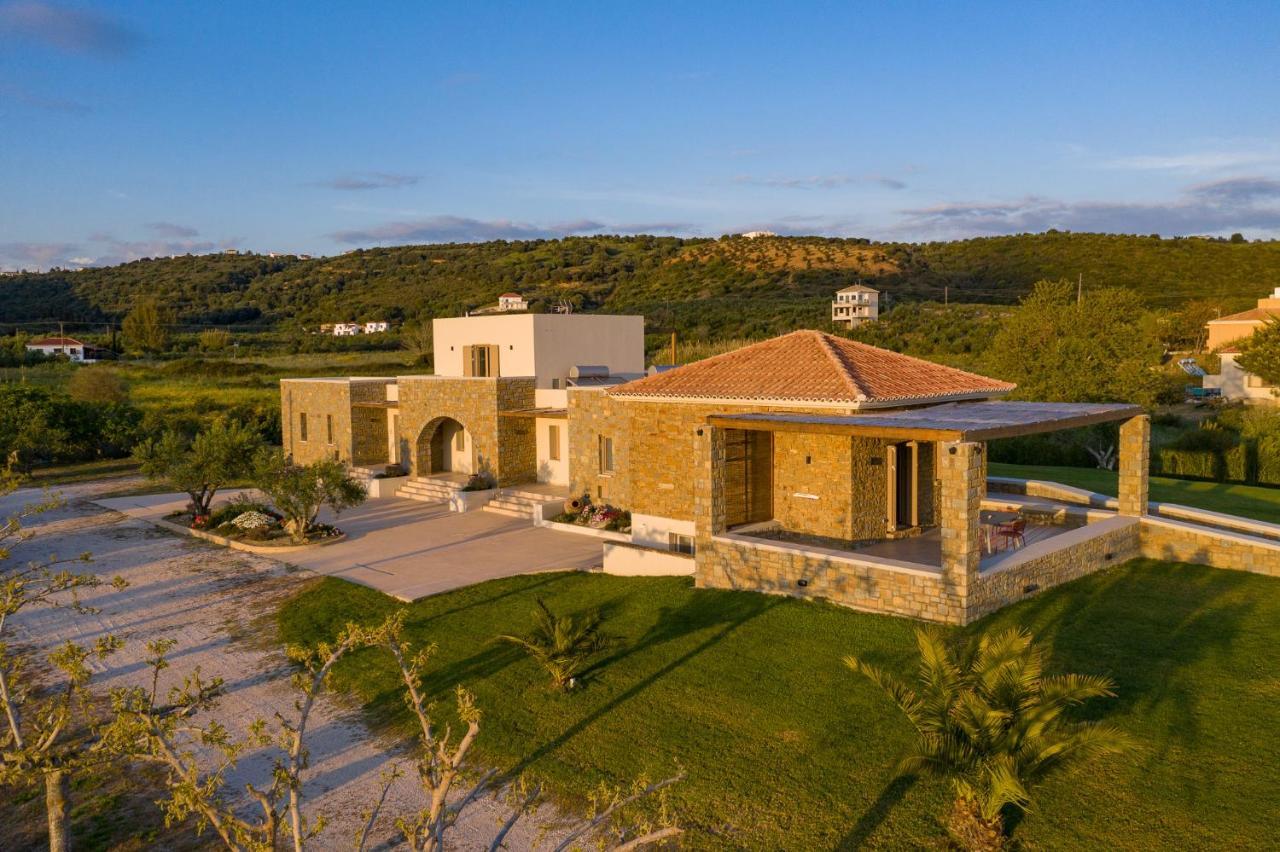Quinta Essentia Suites Foiníki Esterno foto